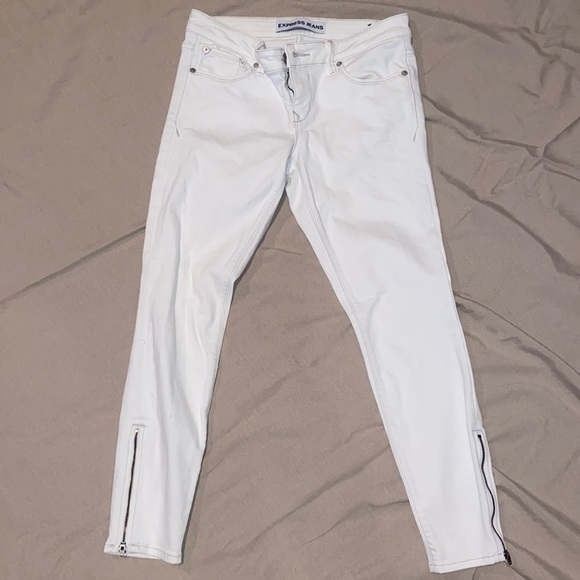 Jeans - Picture 1 of 3